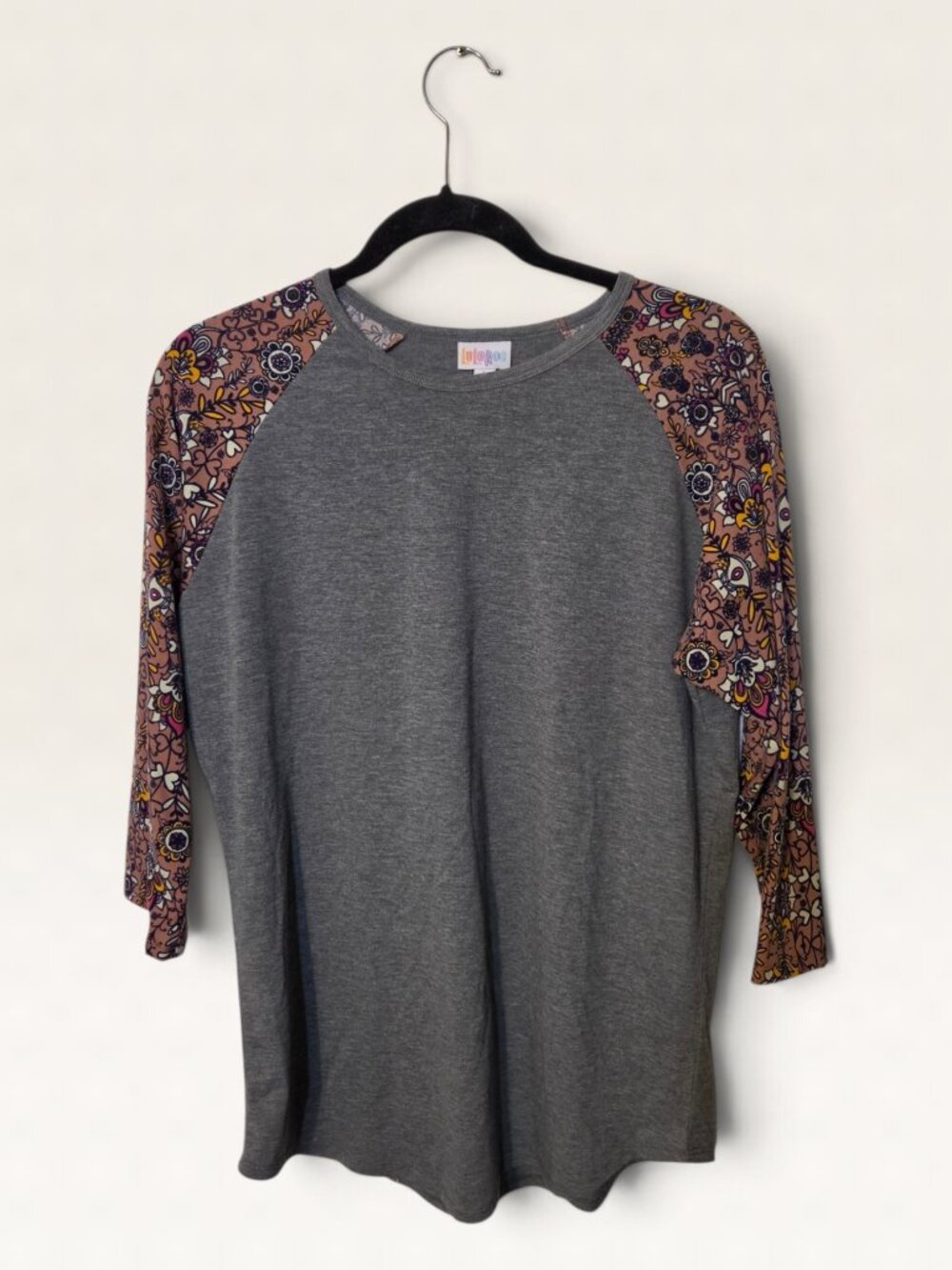 LuLaRoe Randy Gray Pink Floral 3/4 Raglan Sleeve Baseball Tee Large